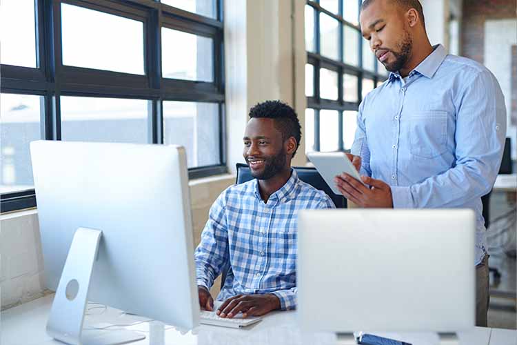 Managed IT Service: Technicians planning and monitoring IT Systems